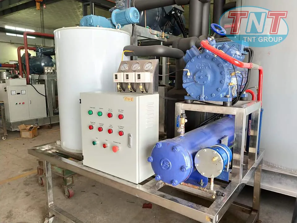 Máy đá vảy 2000kg 24 giờ ( 2 tấn đá) - Ảnh 2